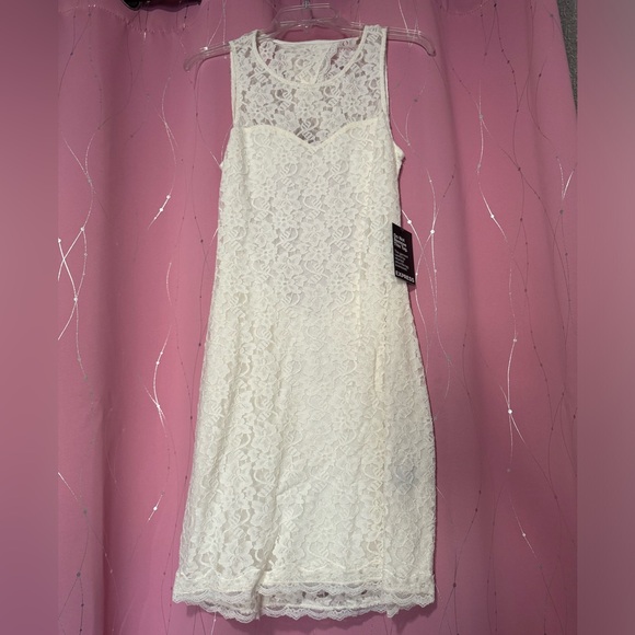 White Lace Dress - Picture 1 of 4